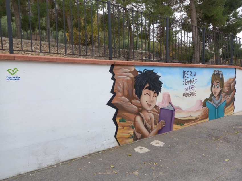 🎨 Un nuevo mural llena de color el CEIP Hermanos Coronel Velázquez de Píñar 🎨 Un nuevo mural llena de color el CEIP Hermanos Coronel Velázquez de Píñar